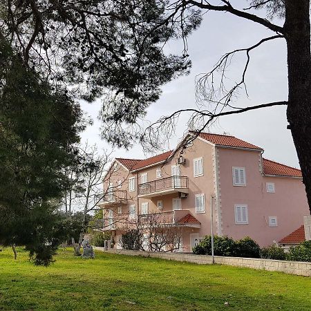 Ruzica Apartments Mirca  Bagian luar foto