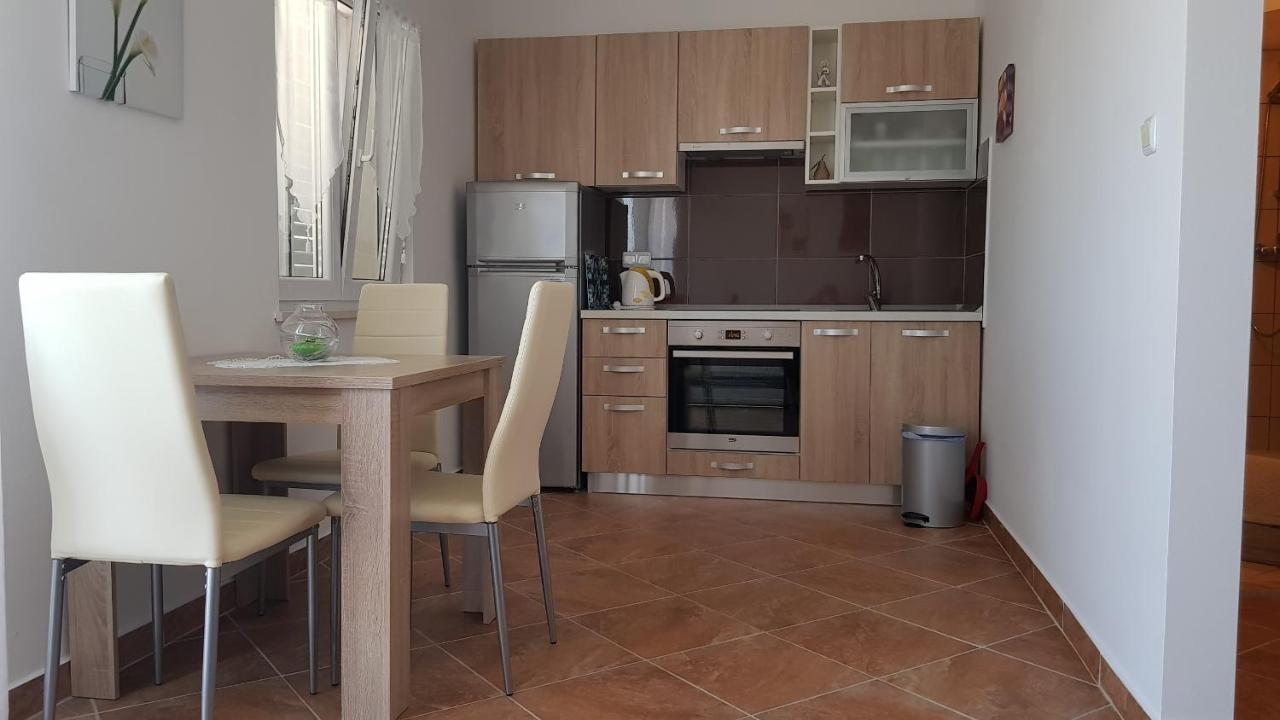 Ruzica Apartments Mirca  Bagian luar foto