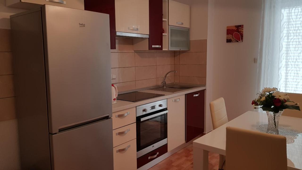 Ruzica Apartments Mirca  Bagian luar foto