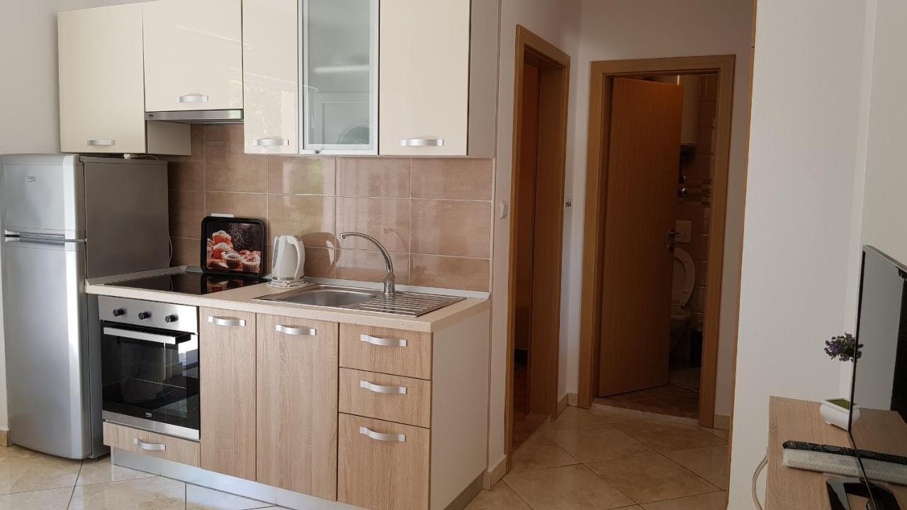 Ruzica Apartments Mirca  Bagian luar foto