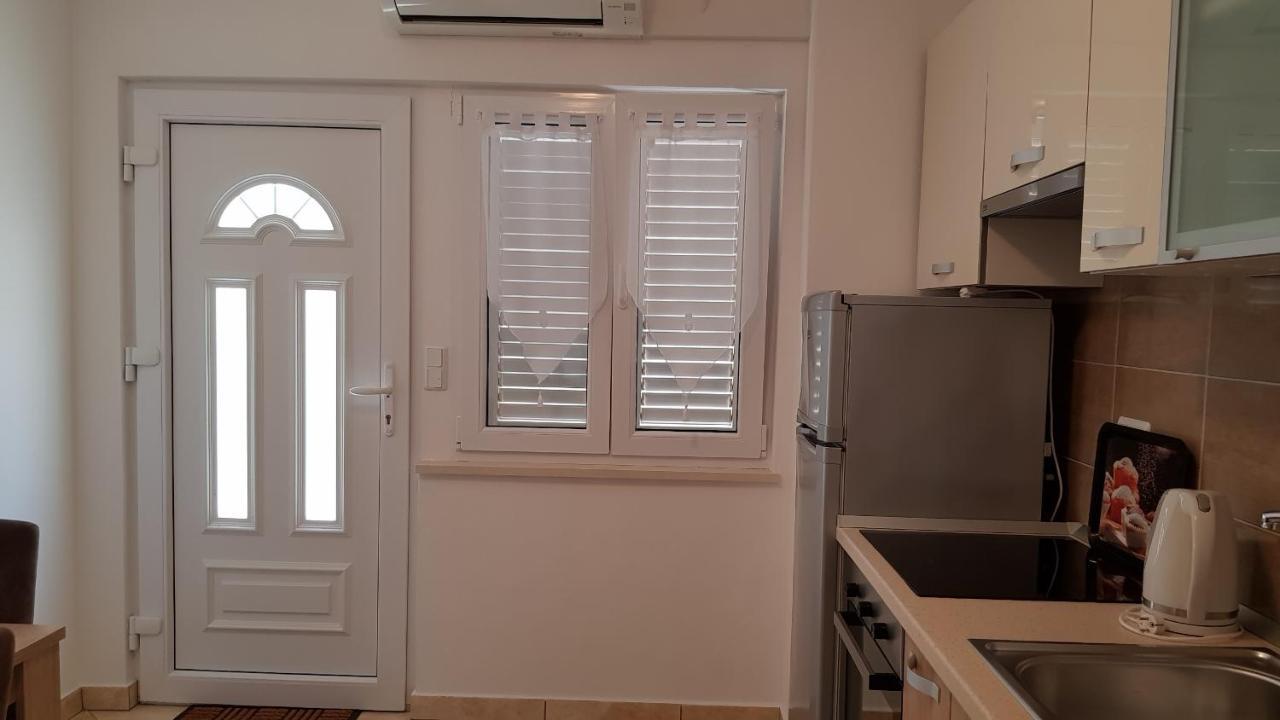 Ruzica Apartments Mirca  Bagian luar foto