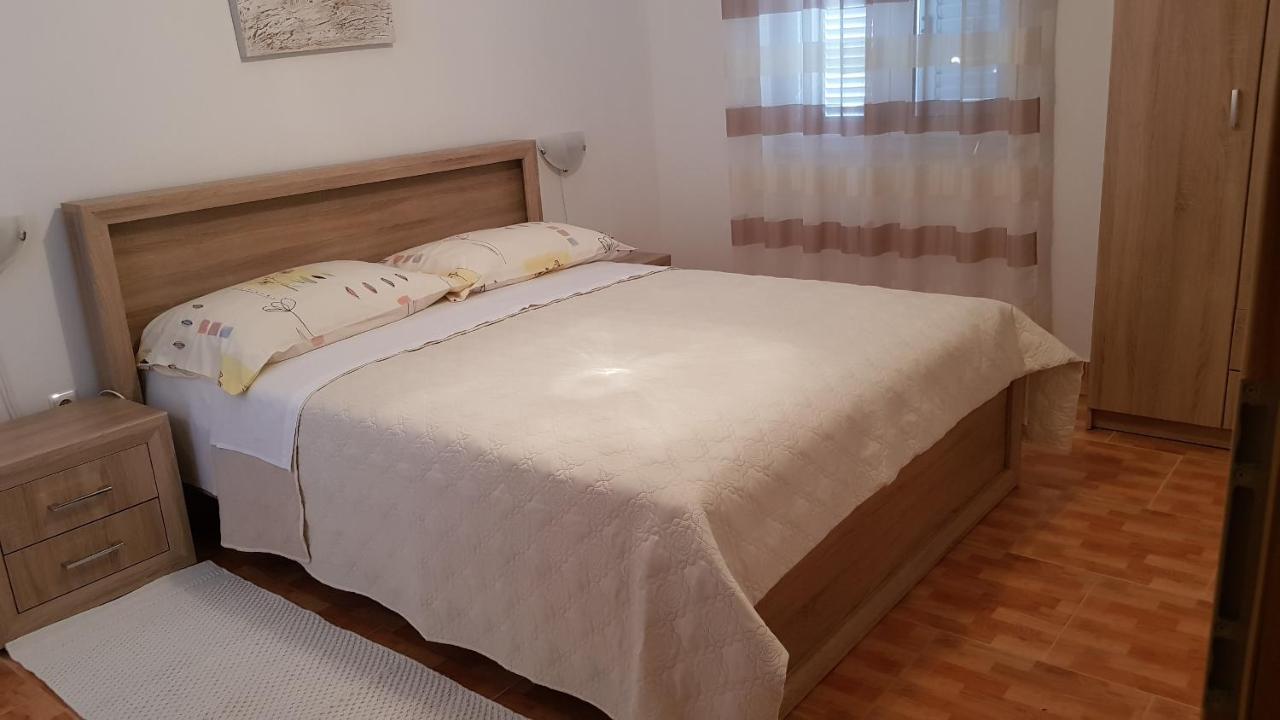Ruzica Apartments Mirca  Bagian luar foto