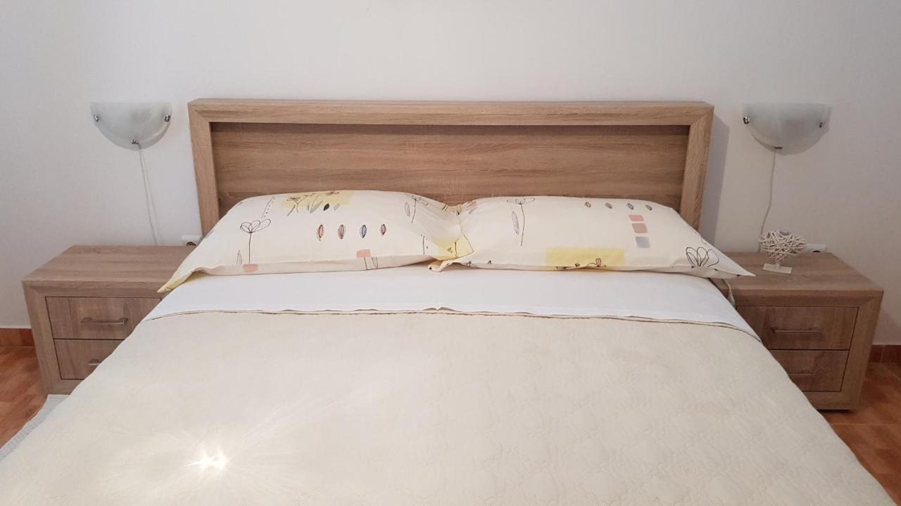 Ruzica Apartments Mirca  Bagian luar foto