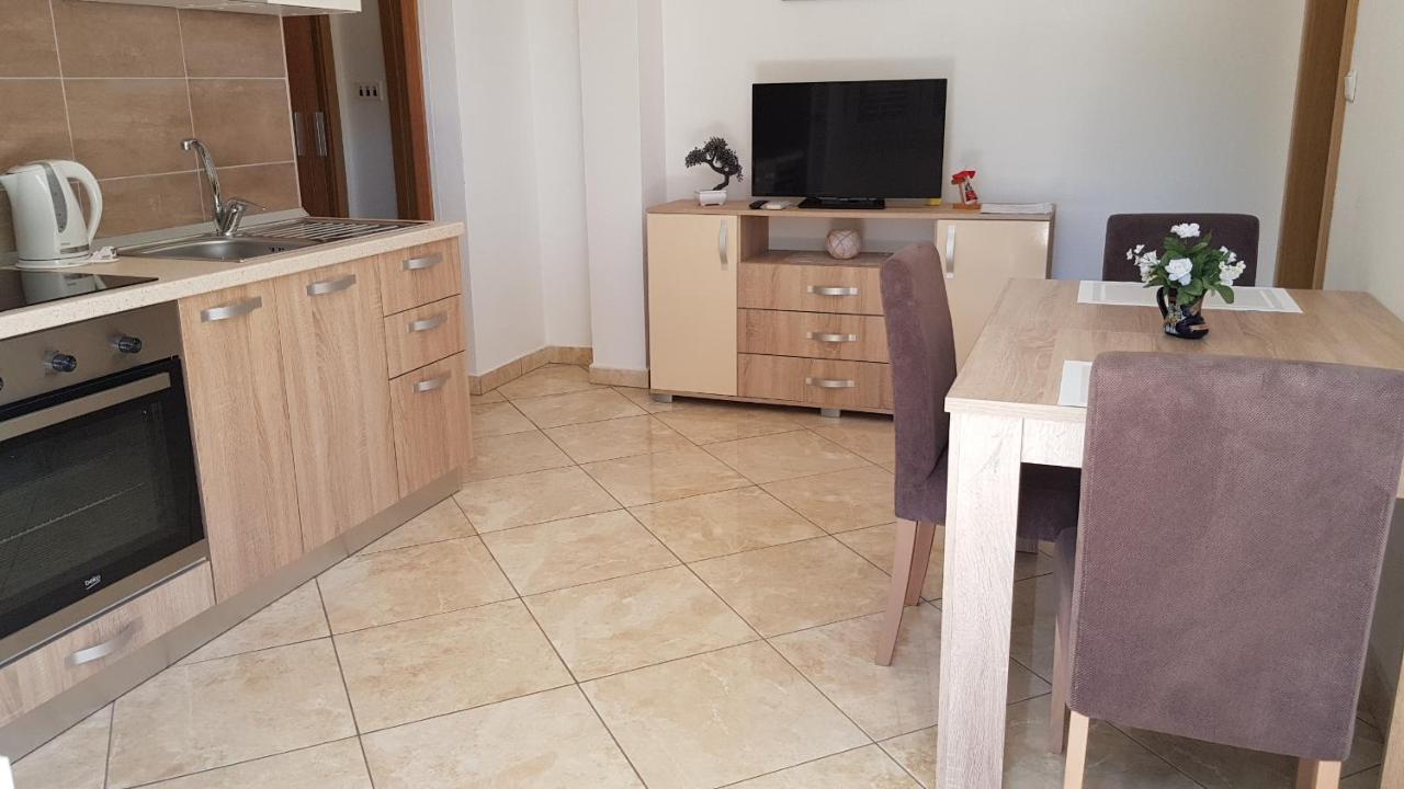Ruzica Apartments Mirca  Bagian luar foto