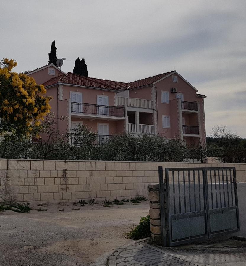 Ruzica Apartments Mirca  Bagian luar foto