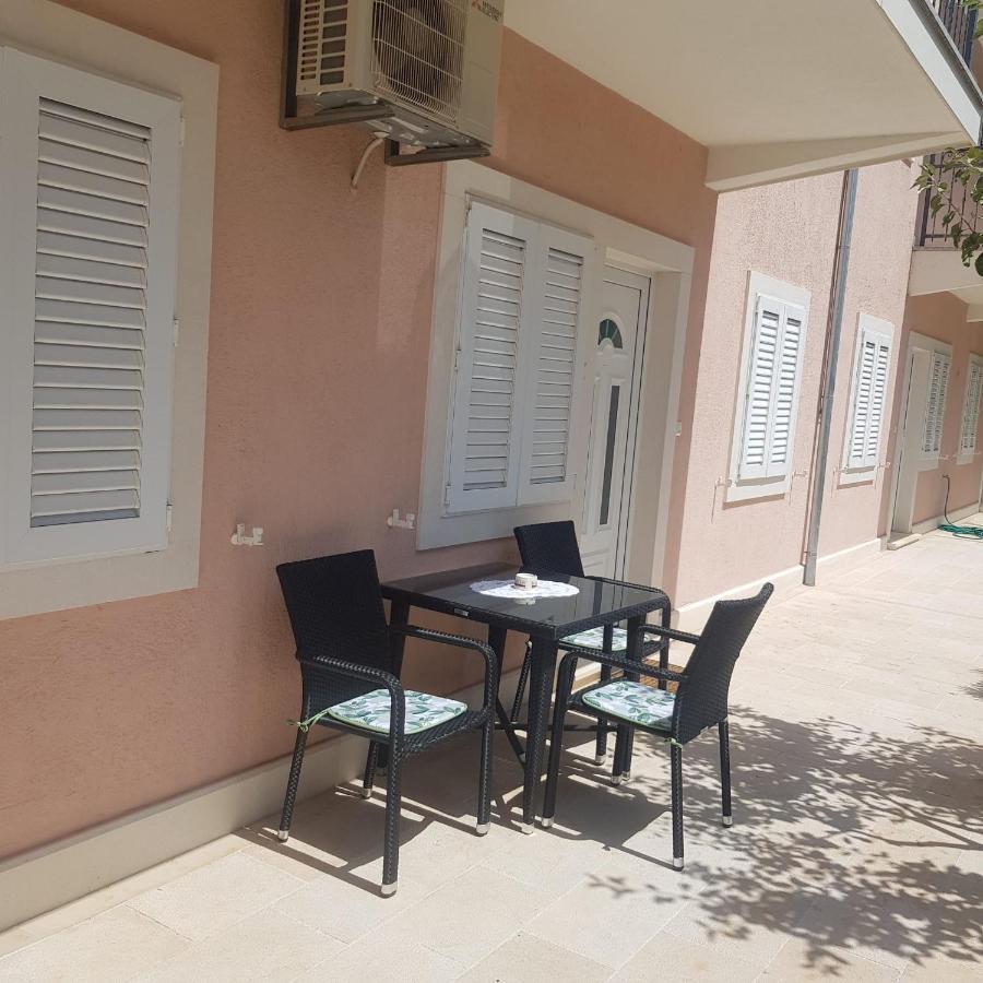 Ruzica Apartments Mirca  Bagian luar foto